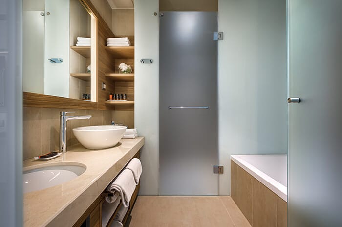 VALAMAR COLLECTION - V LEVEL SUPERIOR FAMILY SUITE SEAVIEW DRESSING ROOM